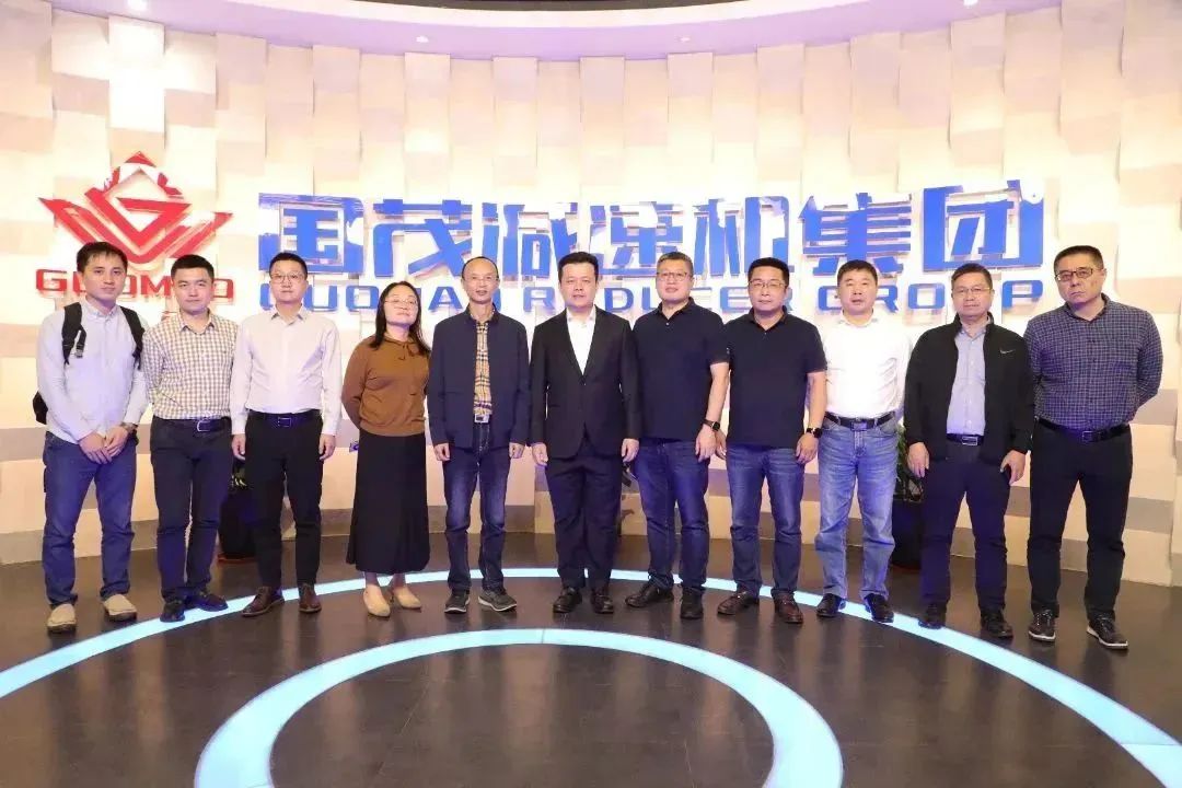 科达制造总经理杨学先一行来威尼斯432888cam股份增情谊同跨越