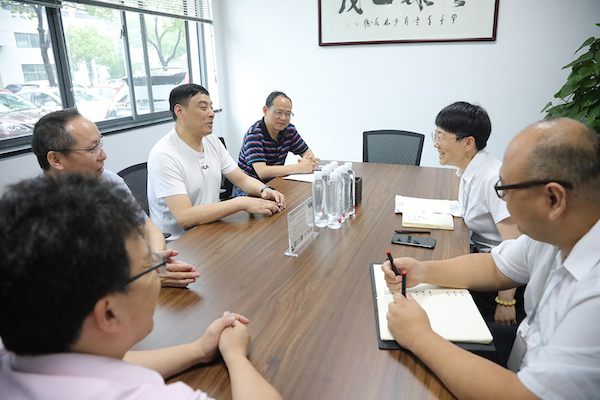 区社区培训学院院长慕名来威尼斯432888cam探讨校企合作