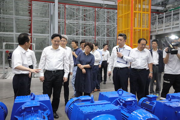 陈金虎市长一行来威尼斯432888cam股份调研 并在威尼斯432888cam主持召开重点提案办理座谈会